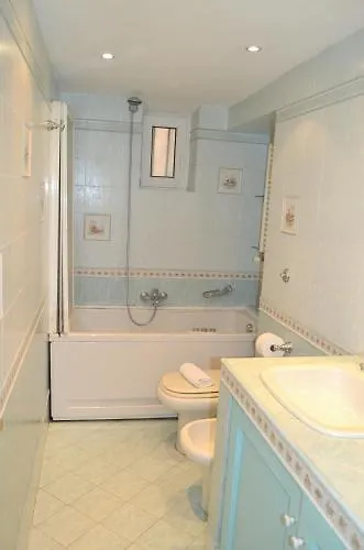 Booking House Roma Bed and breakfast
